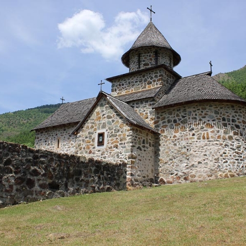учесници колоније су посетили манастир Увац
